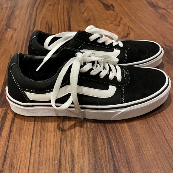 Women’s Vans Sneakers - Picture 3 of 7